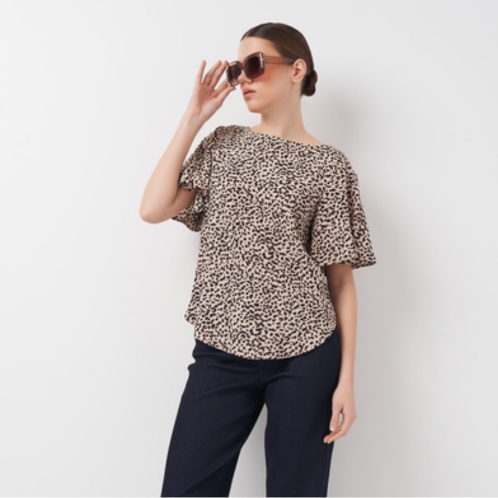H&M Beige and Black‎ Patterned Short Sleeve Top - Picture 2 of 9